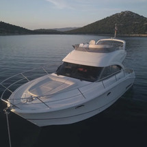 Beneteau Antares 36