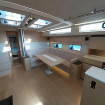 Hanse 548