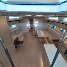 Hanse 548