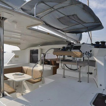 Lagoon 421