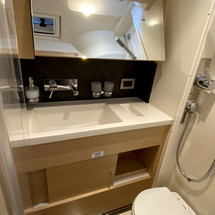 Hanse 548