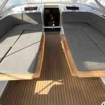 Hanse 548