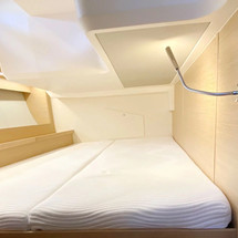 Hanse 548