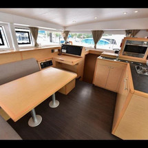 Lagoon 400