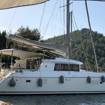 Lagoon 421