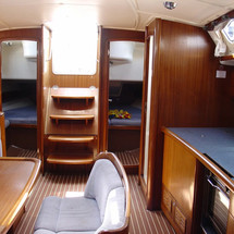 Bavaria 44