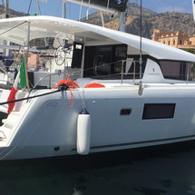 Lagoon 42