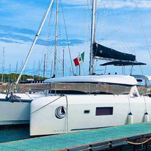 Lagoon 42