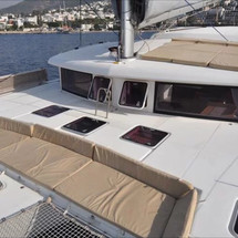 Lagoon 421
