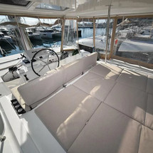 Lagoon 50