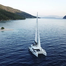 Lagoon 52