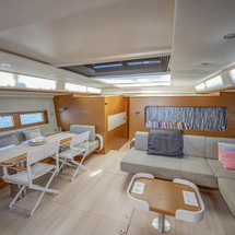 Hanse 675