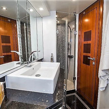 Galeon 640 FLY