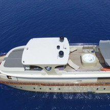 Motor yacht