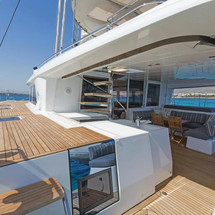 Lagoon 560