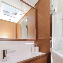 Lagoon 620