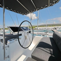 Lagoon 620