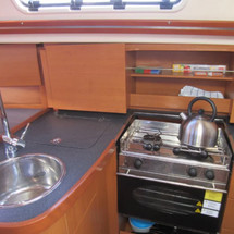 Hanse 325