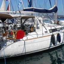 Beneteau Oceanis 37