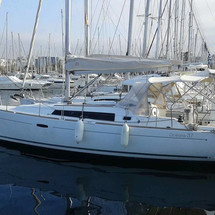 Beneteau Oceanis 37