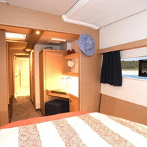Fountaine Pajot Lucia 40