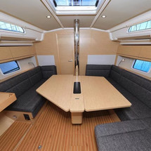 Hanse 418