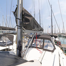 Beneteau Oceanis 38.1