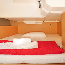 Beneteau Oceanis 38.1