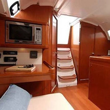 Beneteau Oceanis 37