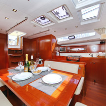 Beneteau Oceanis 50 Family
