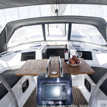 Hanse 415