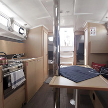 Beneteau Oceanis 38.1