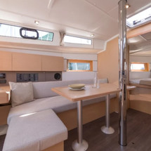 Beneteau Oceanis 38.1