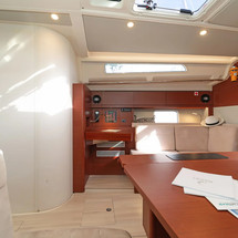 Hanse 418