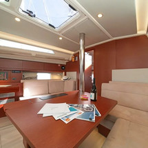 Hanse 418