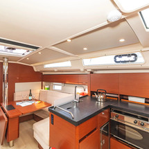 Hanse 418