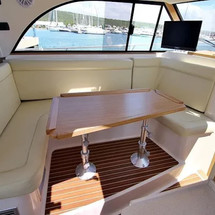 SAS Adriana 44