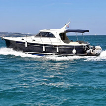 SAS Adriana 44