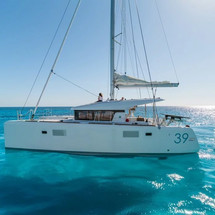 Lagoon 39