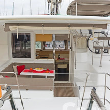 Lagoon 39