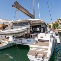 Lagoon 42
