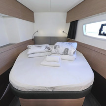 Fountaine Pajot Elba 45