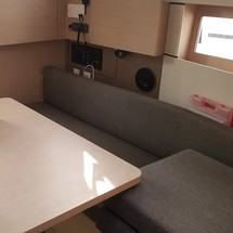 Beneteau Oceanis 38.1