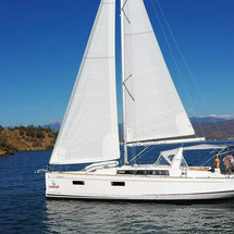 Beneteau Oceanis 38.1