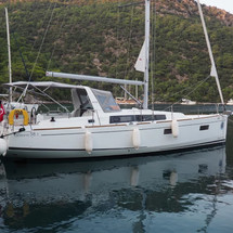 Beneteau Oceanis 38.1
