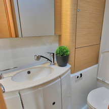 Lagoon 440
