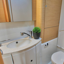 Lagoon 440