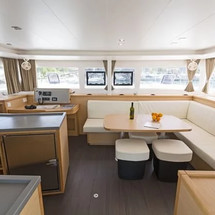 Lagoon 450 F