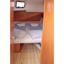 Jeanneau 53