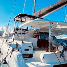 Lagoon 42